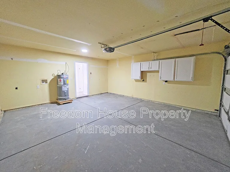 670 Bourbon St #2 — Photo 17
