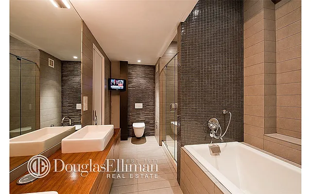 Rented by Douglas Elliman | media 18