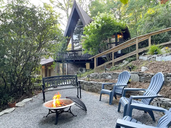 128 Edelweiss Cir, Linville, NC 28646