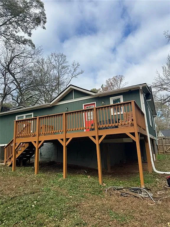 3 bed, 2.0 bath, 1437 sqft, $2,600 — Photo 2