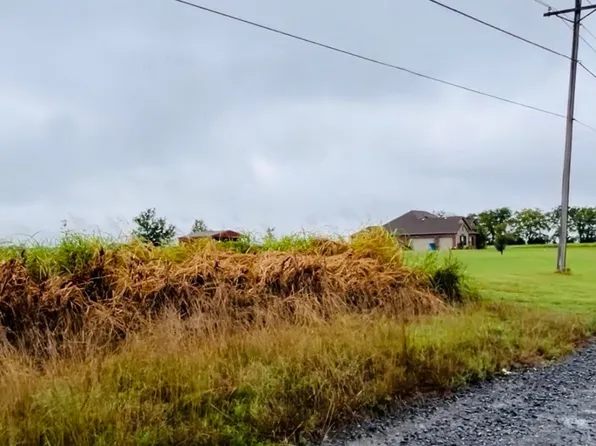 2 S 369th Rd, Coweta, OK 74429