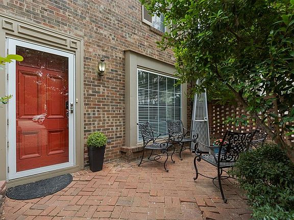 2nd image of 6421 Hunting Hill Ln #21