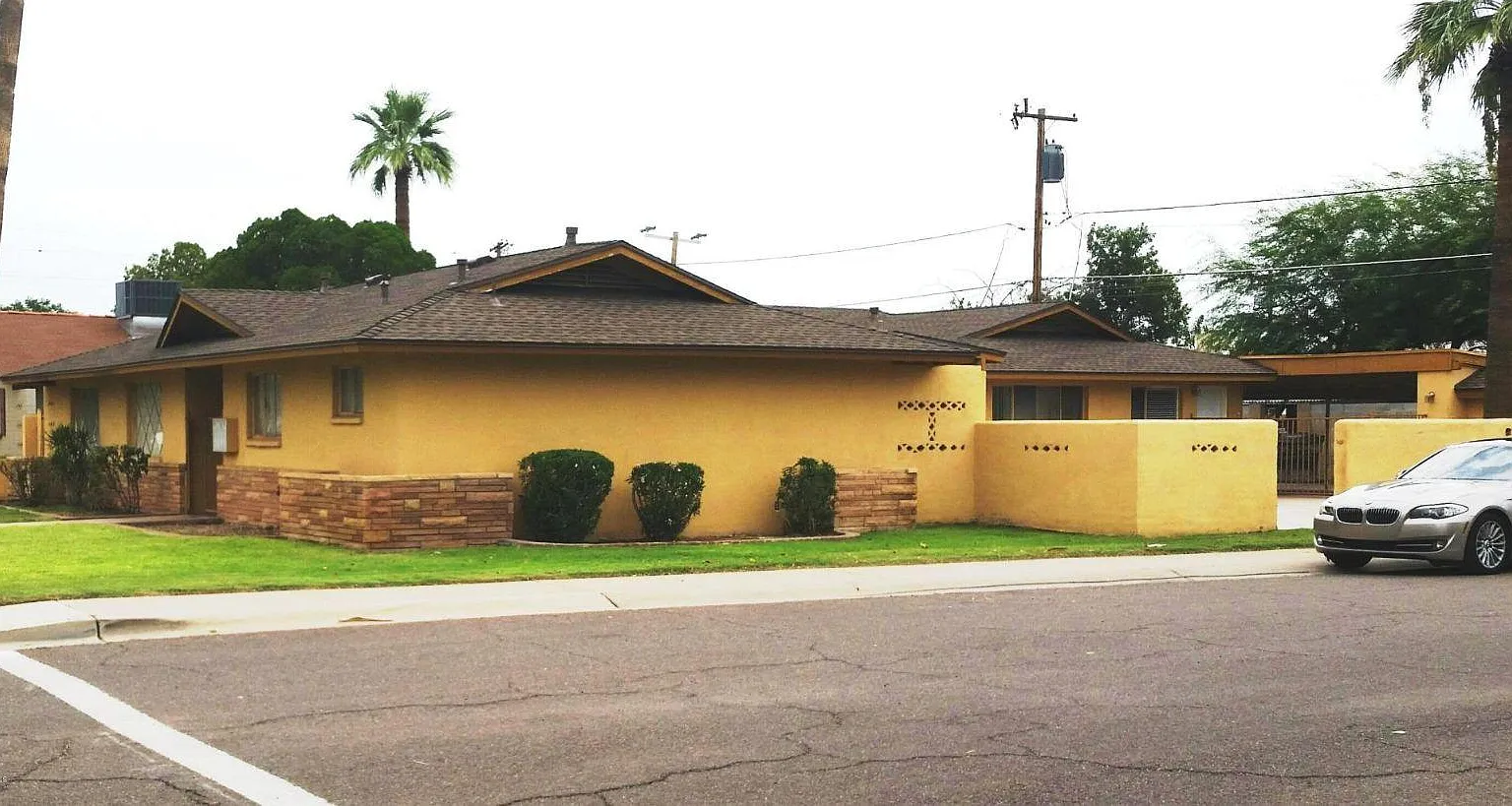 2101 E Osborn Rd — Photo 2