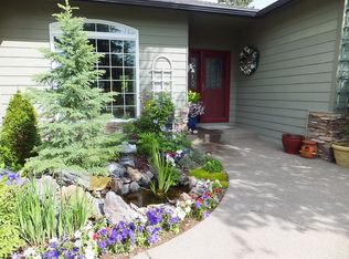 221 SE Soft Tail Dr, Bend, OR 97702