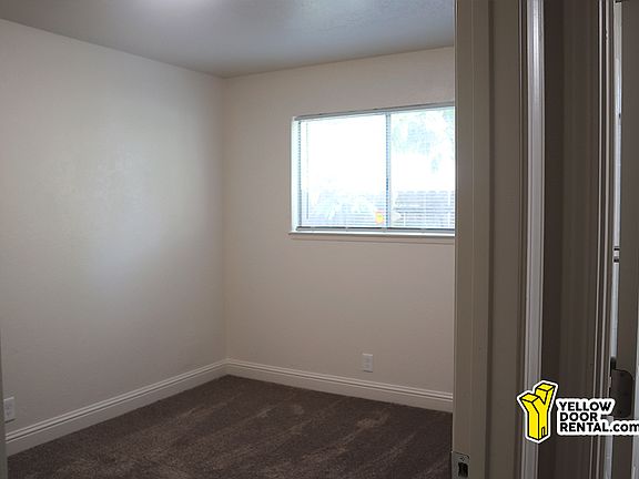 4th image of 201 E Sequoia Ave #1