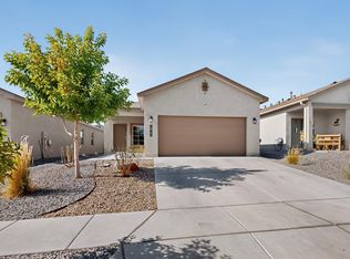 10704 Hopewell Ln SW, Albuquerque, NM 87121