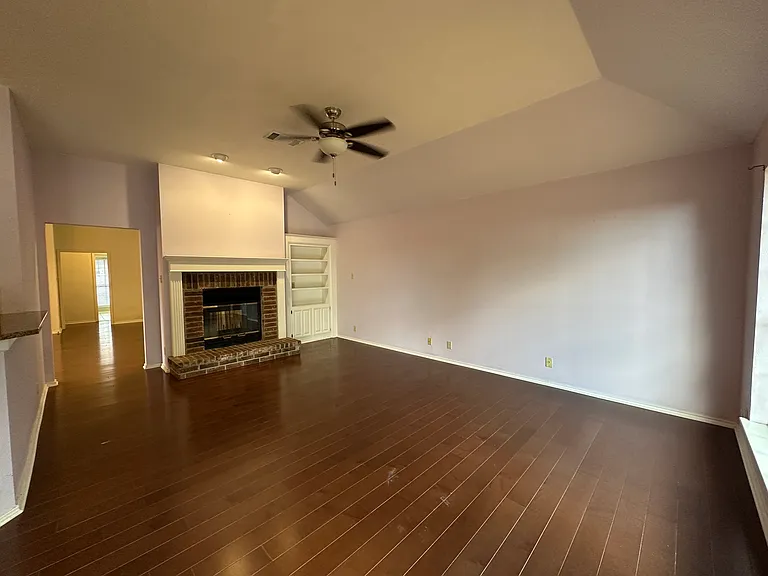 9100 Scotsman Dr — Photo 5