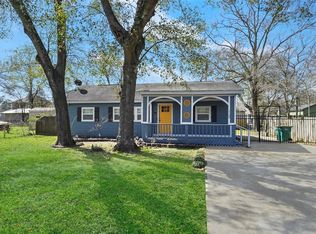1108 N 9th St, Conroe, TX 77301