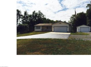 1775 Belfort Ave NE, Louisville, OH 44641
