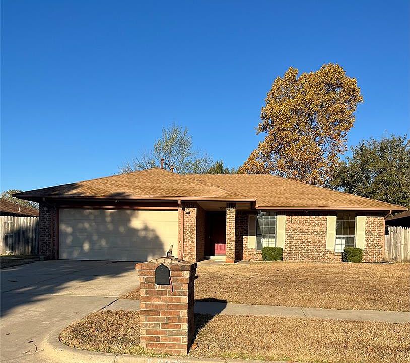 1st image of 637 Cypress Dr