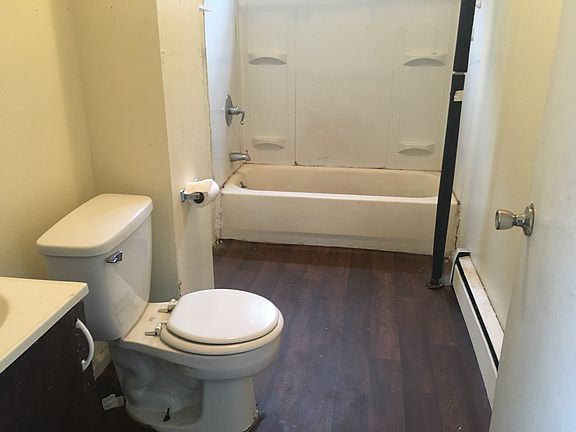 3rd image of 78 Huntington St #1