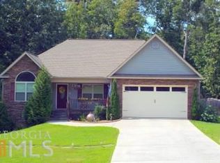 606 Applewood Ct, Clarkesville, GA 30523