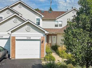 1538 Darien Lake Dr, Darien, IL 60561