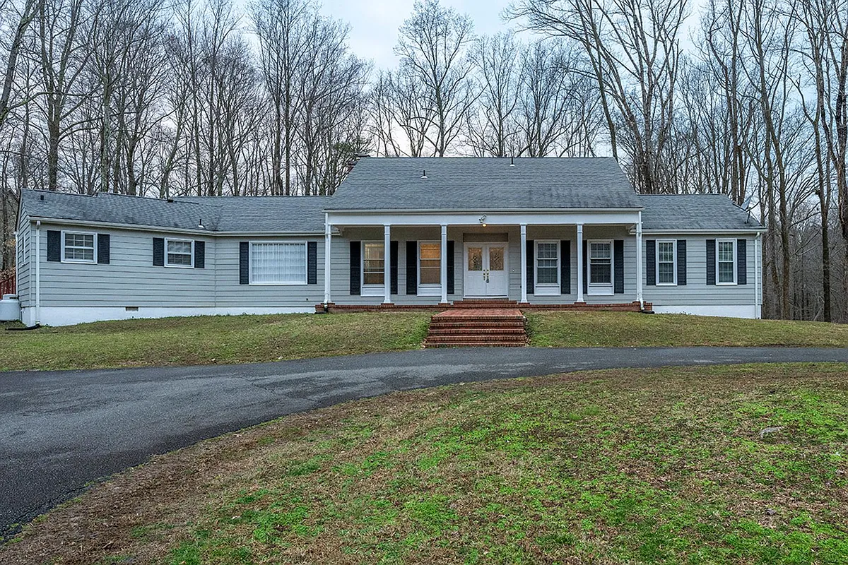 Building Photo - 5035 Timberwood Trl