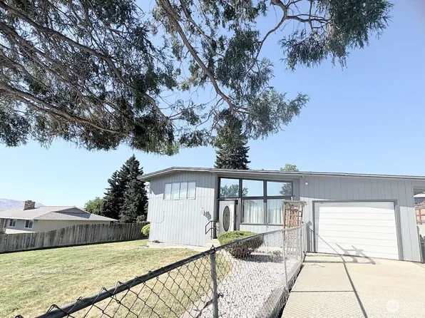 1723 NE 7th Street, East Wenatchee, WA 98802