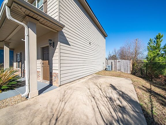 5th image of 702 Williams Ave