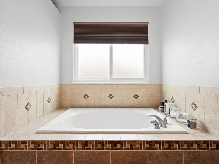15299 W Ellsworth Dr — Photo 22