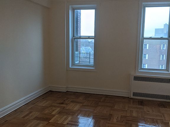 4th image of 2828 Kings Hwy APT C6
