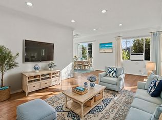 330 S Doheny Dr UNIT B, Beverly Hills, CA 90211