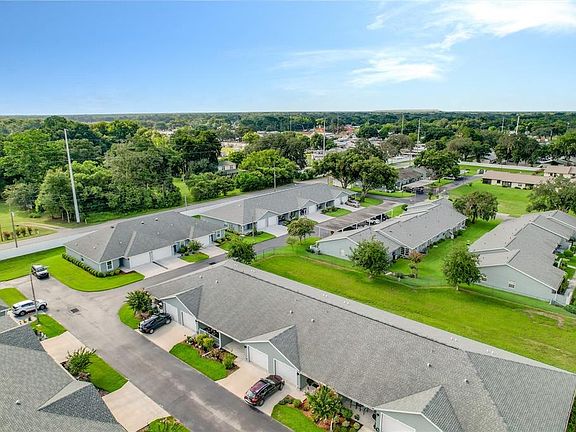 3rd image of 6768 Basswood Cir