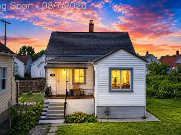 3875 Sobieski St, Hamtramck, MI 48212