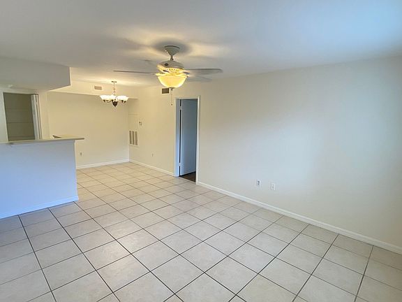 4th image of 3008 Parkway Blvd APT 206