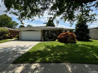13476 Kingsville Dr, Sterling Heights, MI 48312
