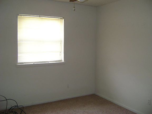 5th image of 2254 NW 40th St