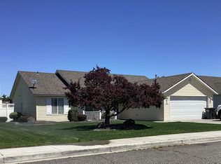 8303 Wenatchee Ct, Pasco, WA 99301