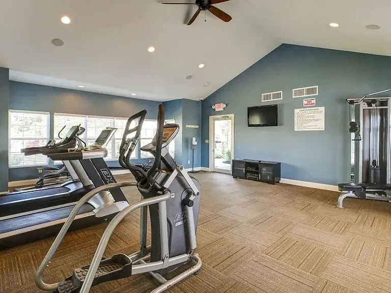 Charleston Pines Apartment Homes — Photo 19