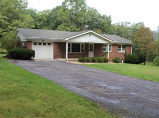 222 Valley Ridge Rd, White Sulphur Springs, WV 24986