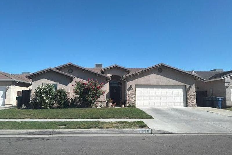 1st image of 878 Russel Ave