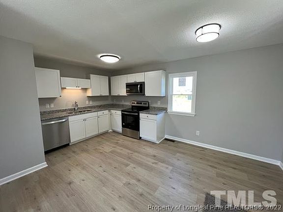 3rd image of 113 Holly Ave