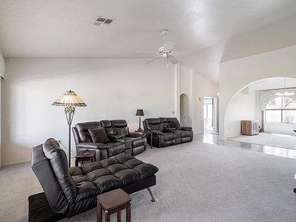 4th image of 2592 Leisure World