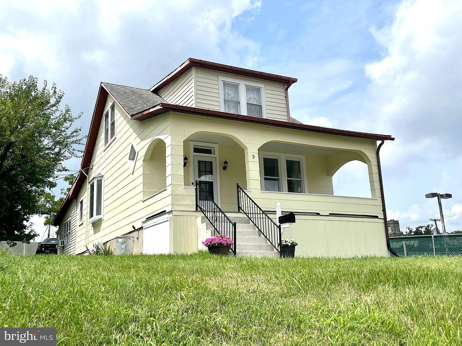 3 Willow Ave, Baltimore, MD 21206 | MLS #MDBC2071362 | Zillow
