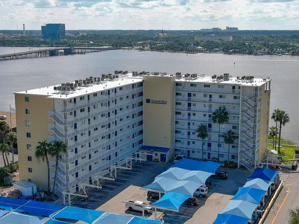 145 N Halifax Ave APT 502, Daytona Beach, FL 32118