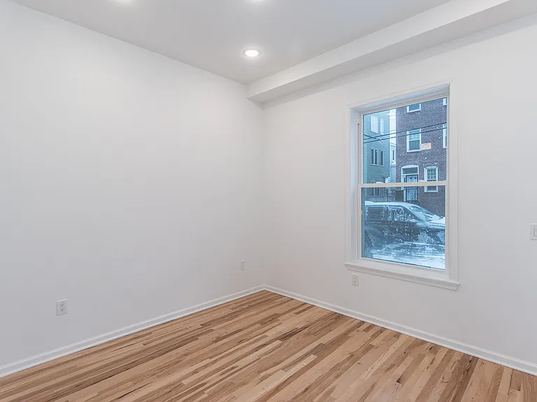 315 N Preston St #101 — Photo 21