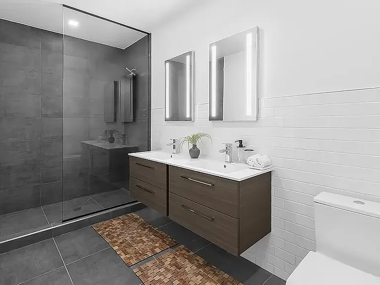 475 Kent Ave #208 — Photo 6
