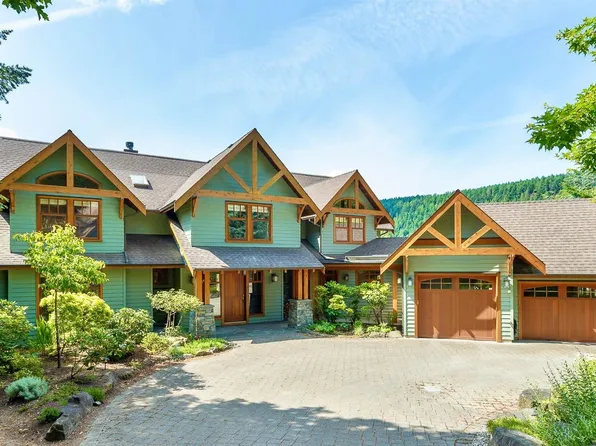 121 Howard Rd, Saltspring Island, BC V8K 1N2