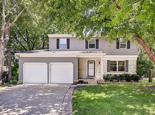 109 Timberlake Ct, Fishers, IN 46038