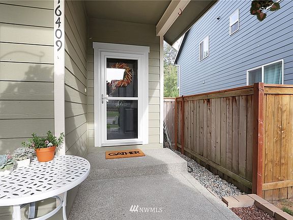 5th image of 16409 82nd Ave E
