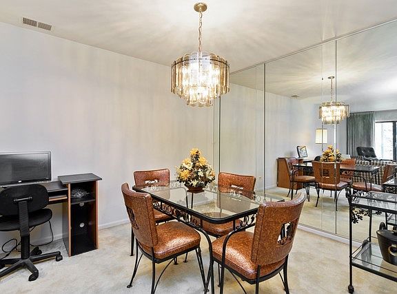 5th image of 250 W Parliament Pl APT 108