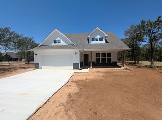 396 Jim Walter Dr, Runaway Bay, TX 76426