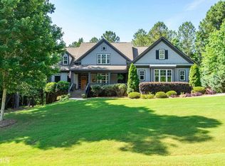 203 Crescent Dr, Forsyth, GA 31029
