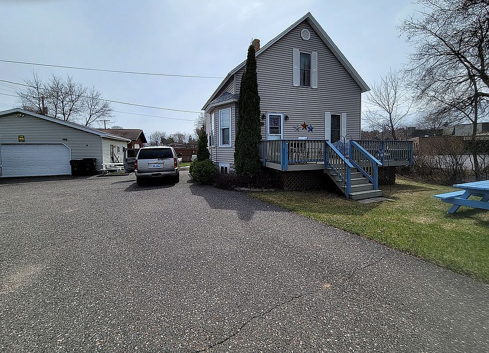 1925 8th Ave S, Escanaba, MI 49829 Zillow