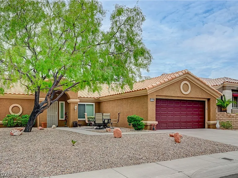 10609 Paradise Point Dr — Photo 3