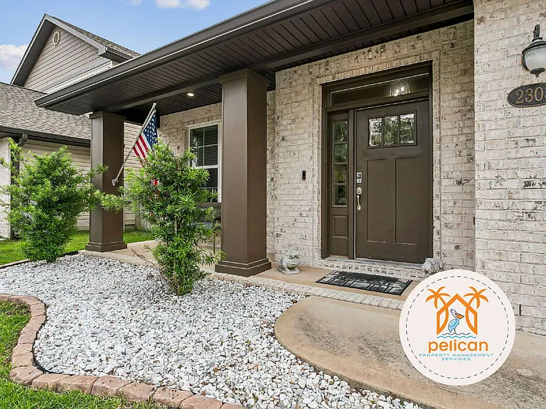 2303 Hadleigh Hills Ct — Photo 3