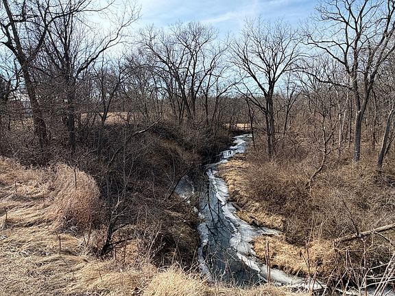 5th image of 21186 Mathew Rd