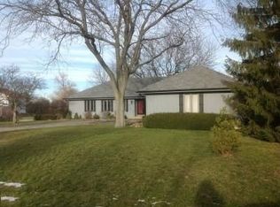 5N615 Cranberry Ln, St Charles, IL 60175