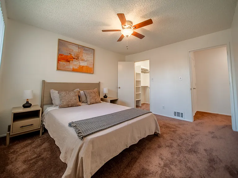 Country Club Meadows Apartments — Photo 31